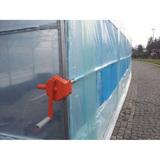 Poza cu Macara Manuala pentru solarii.